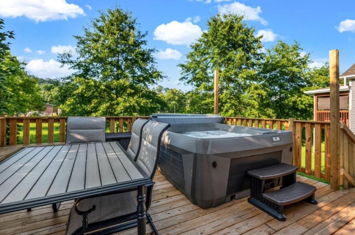 Creekside Cottage*Hot Tub*Entire Home-Pigeon Forge Exteriör bild